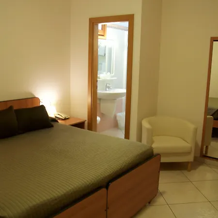 Anna فندق فيتوفايا